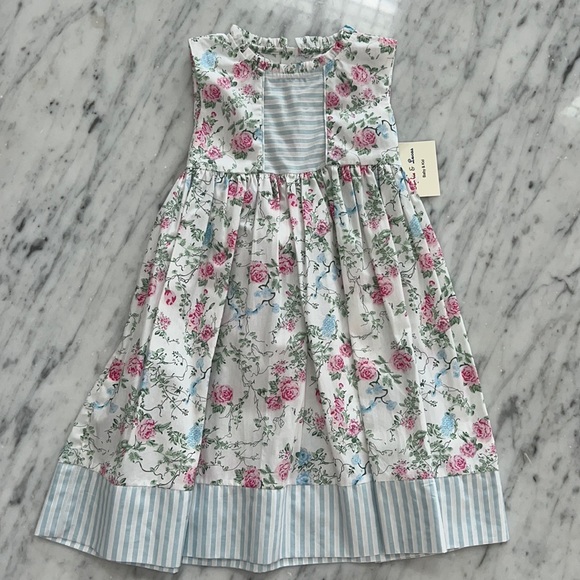 Sophie & Lucas Girls Velvet Christmas Dress with White Petal Collar - Emerald Green